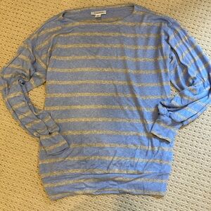 Gap maternity sweater size medium